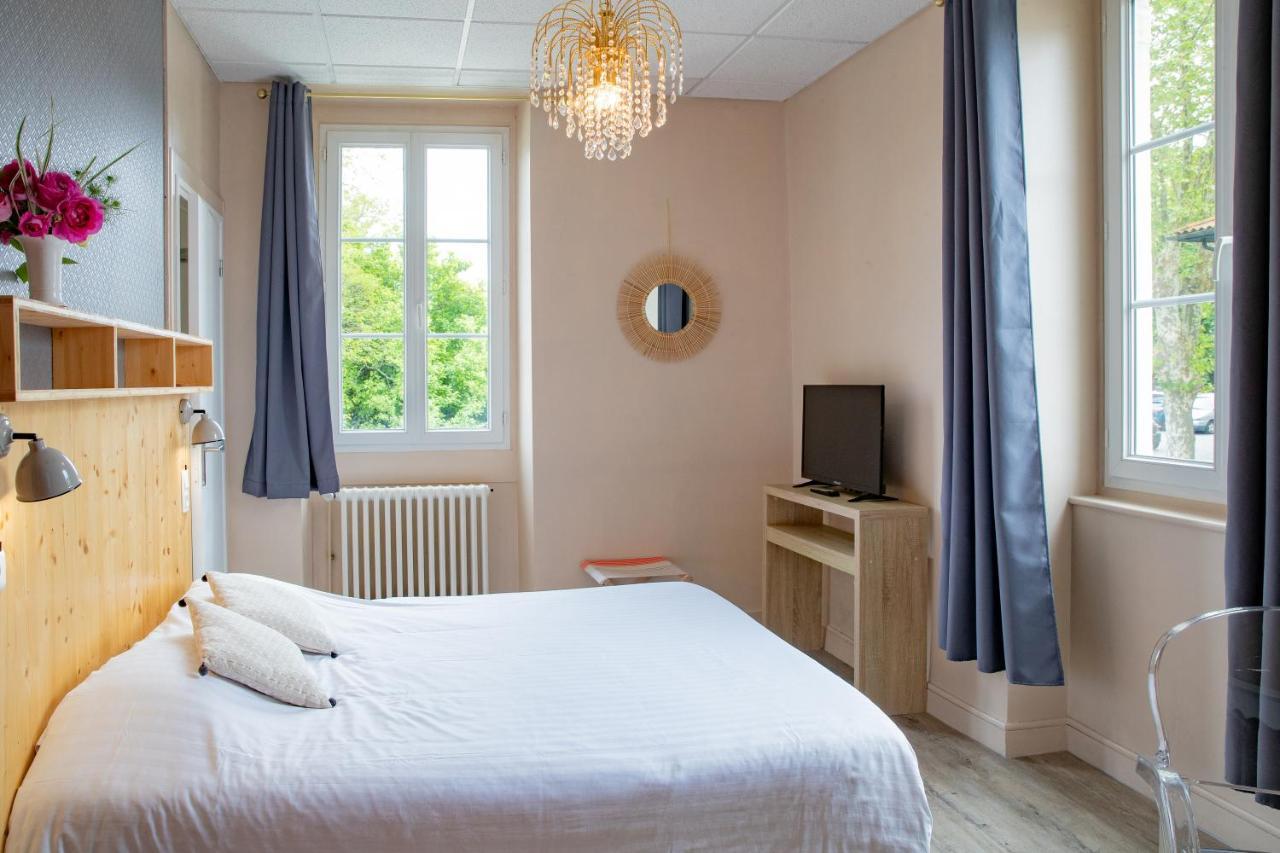 Hostellerie Du Parc 캄보레방 외부 사진