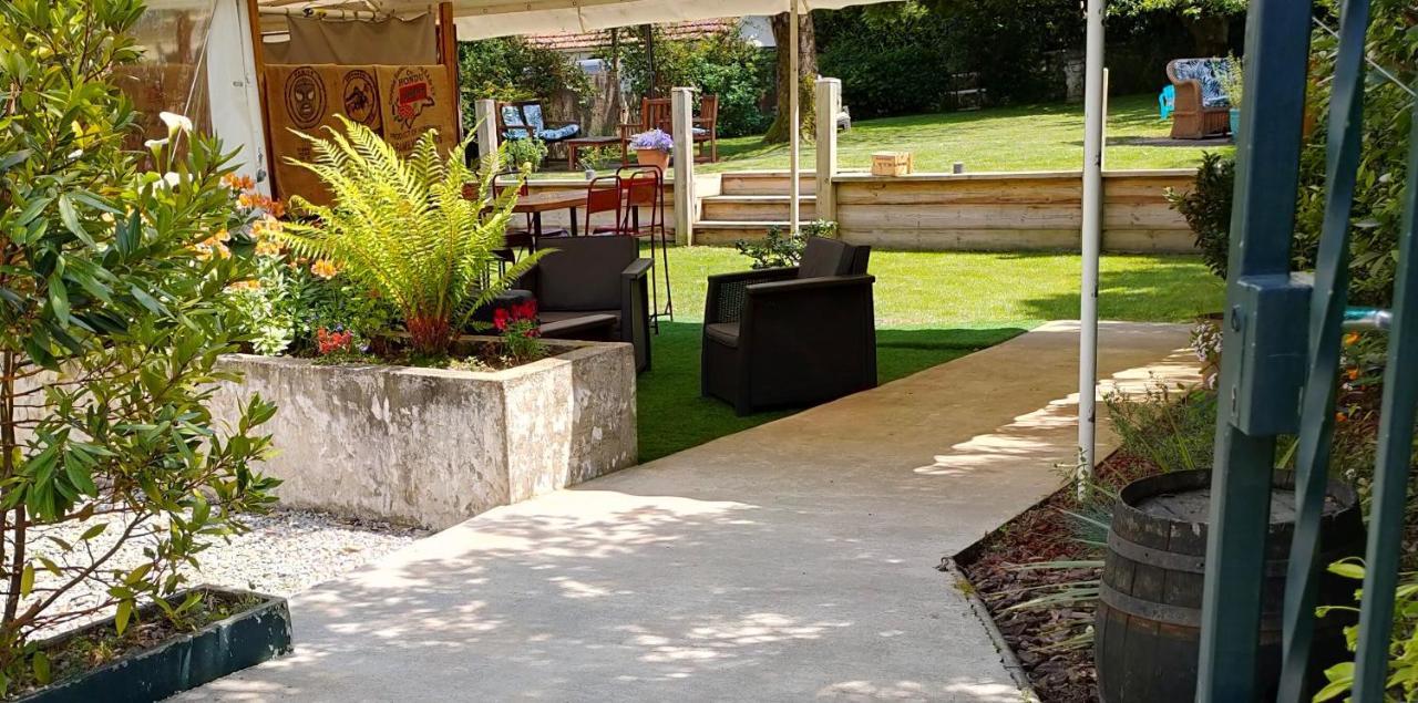 Hostellerie Du Parc 캄보레방 외부 사진